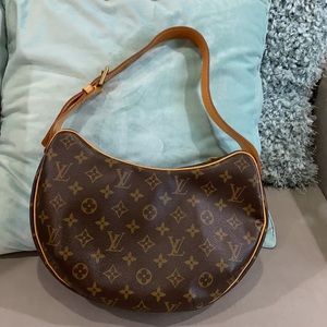 Authentic Louis Vuitton monogram Croissant MM